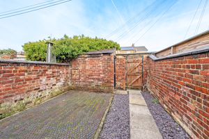 Courtyard- click for photo gallery